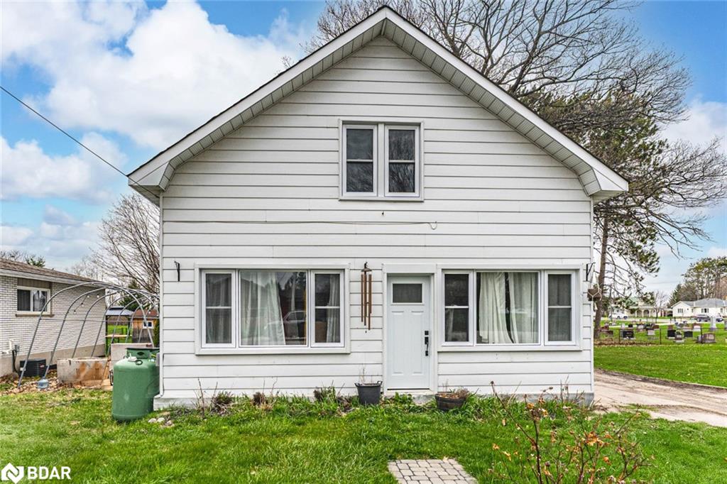 8 Balm Beach Road West