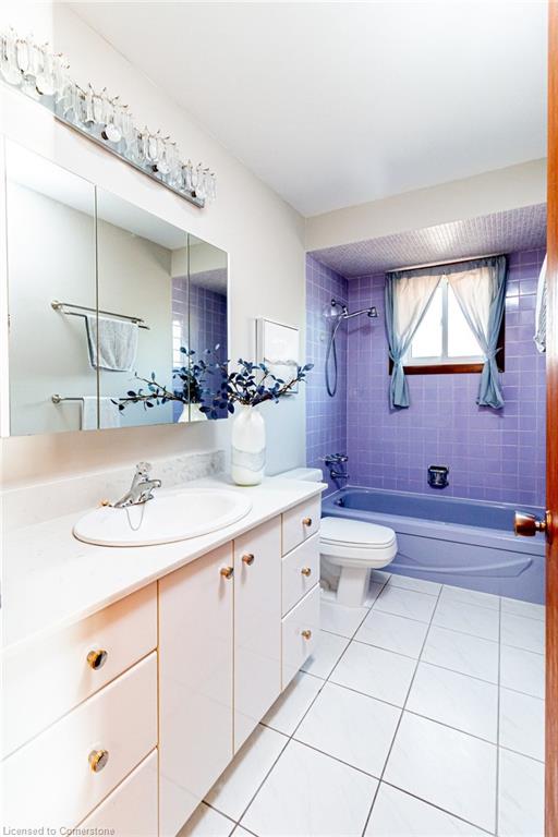 16 Billington Crescent Property Photo 23