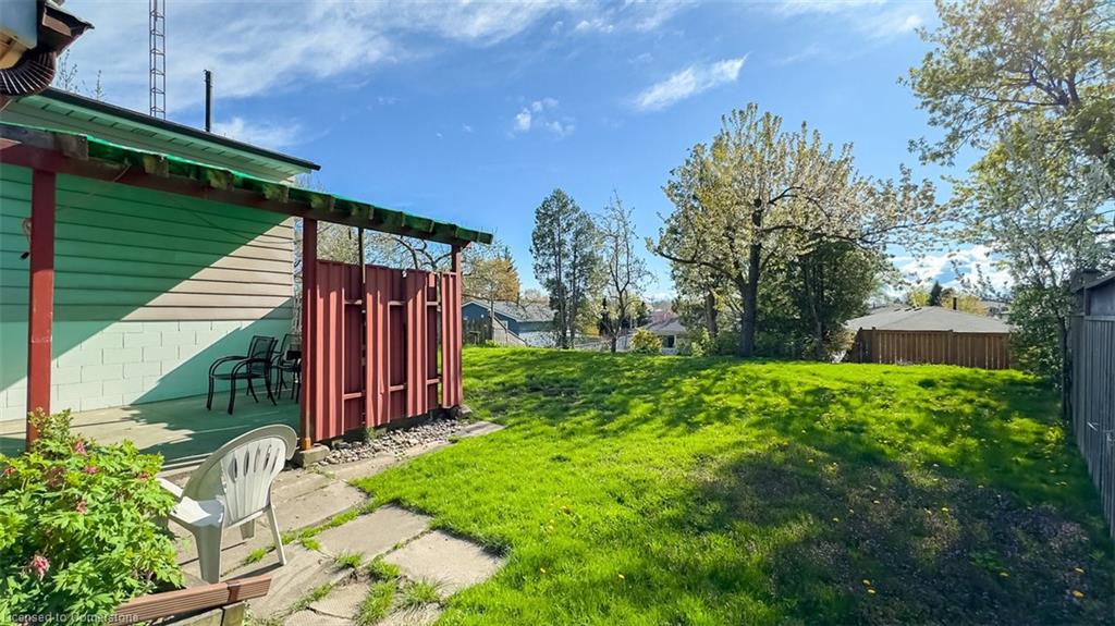 16 Billington Crescent Property Photo 38