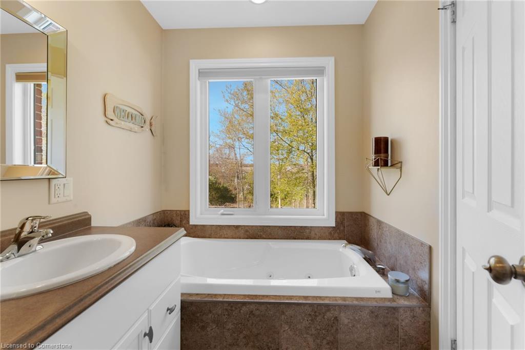 9488 North Chippawa Road Property Photo 24