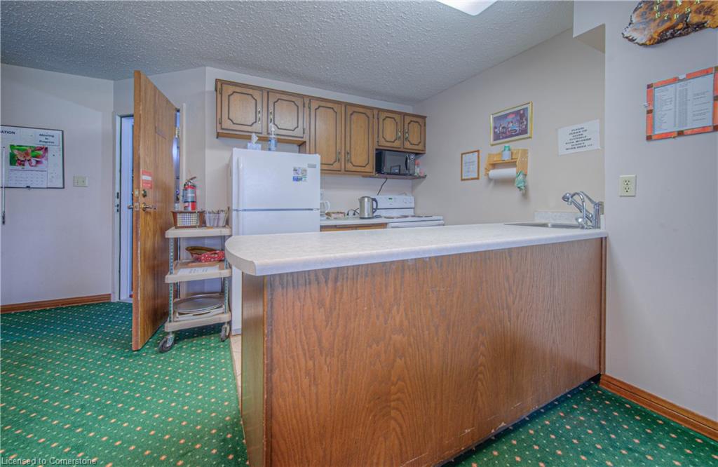 406-400 Champlain Boulevard Property Photo 35