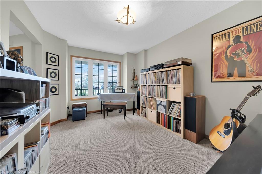 9 Lindsay Drive Property Photo 9