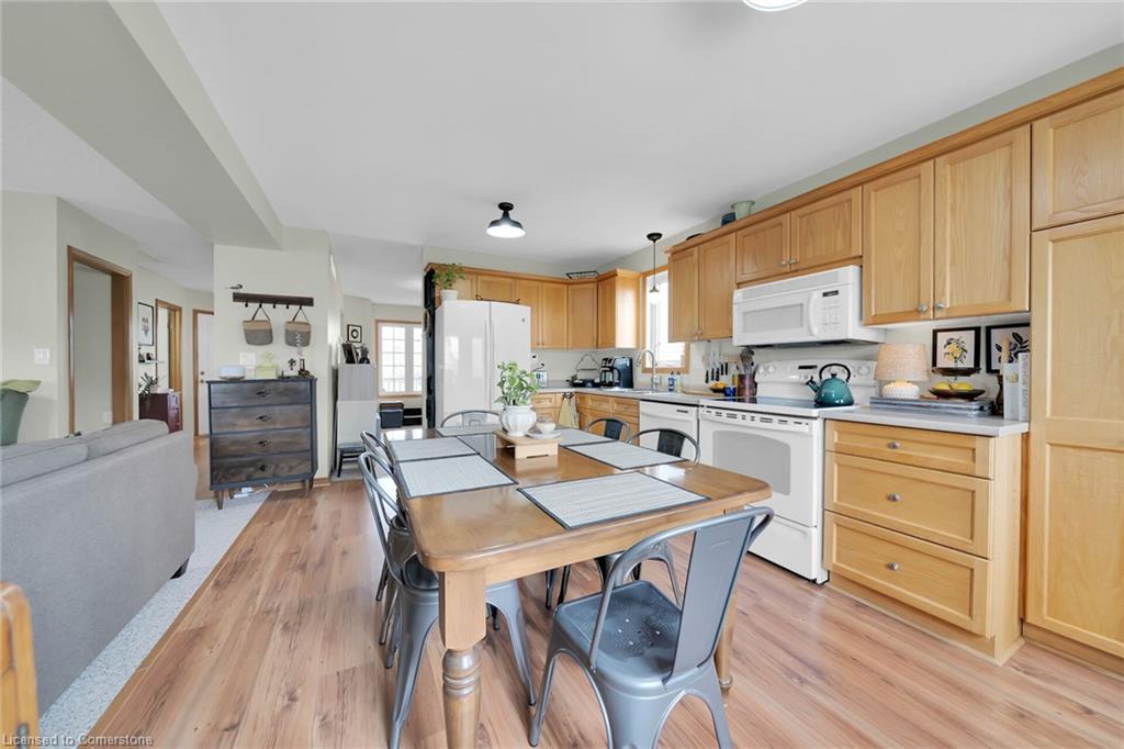 9 Lindsay Drive Property Photo 15