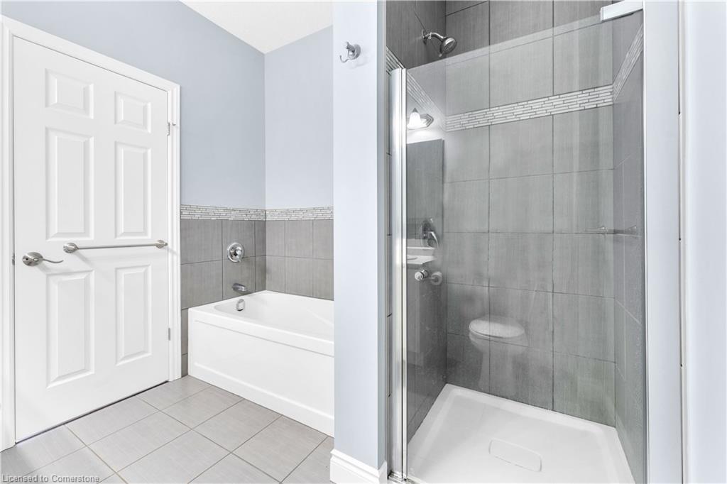 724 Garden Court Crescent Property Photo 24