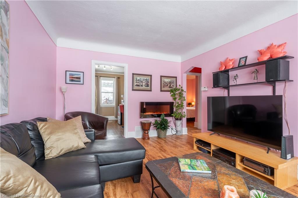 119 East 17th Street Property Photo 8