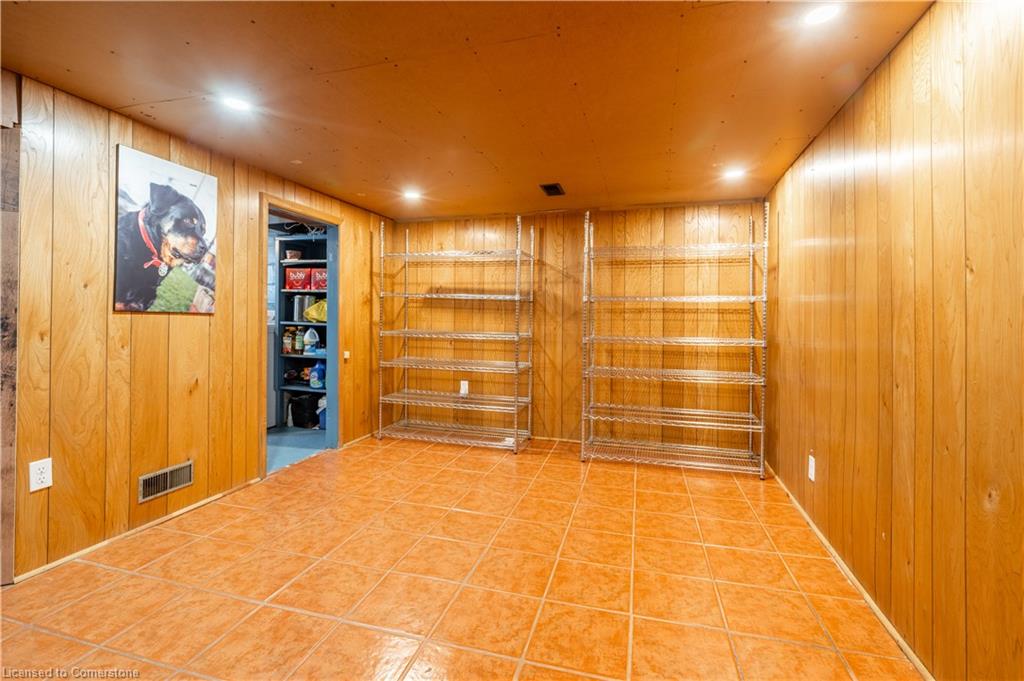 119 East 17th Street Property Photo 21
