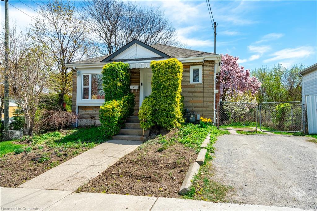 119 East 17th Street Property Photo 35