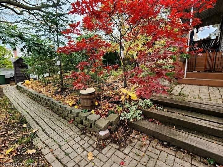 119 East 17th Street Property Photo 41