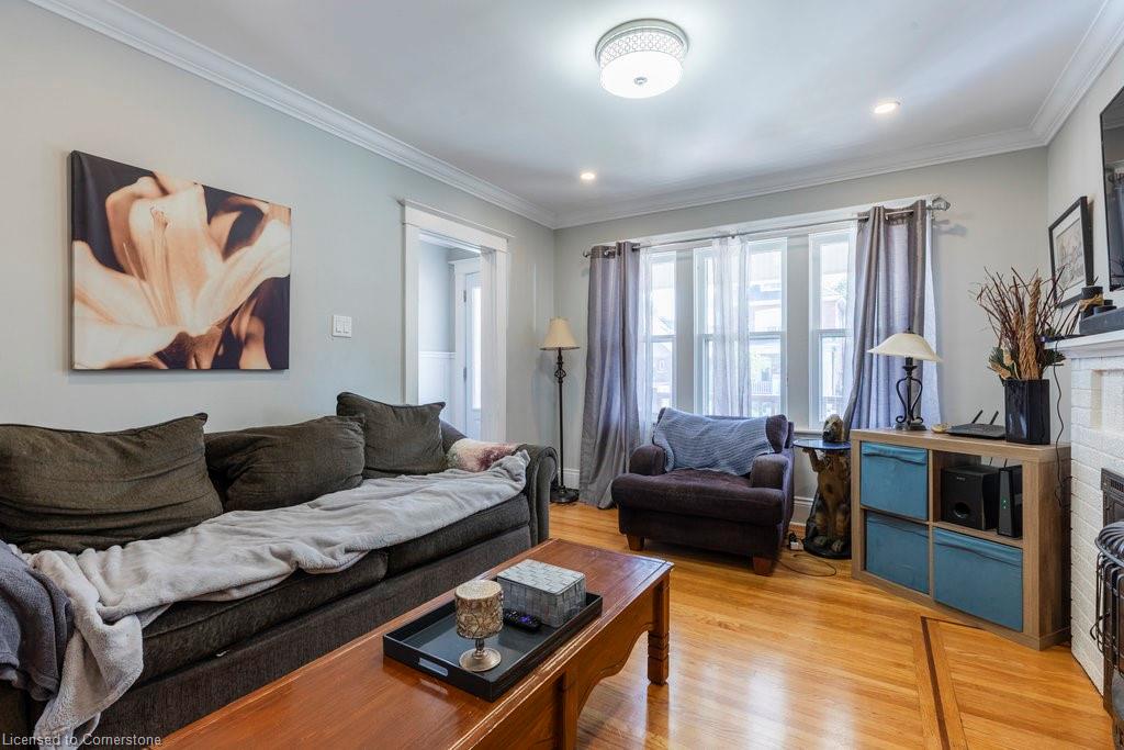 250 London Street S Property Photo 7