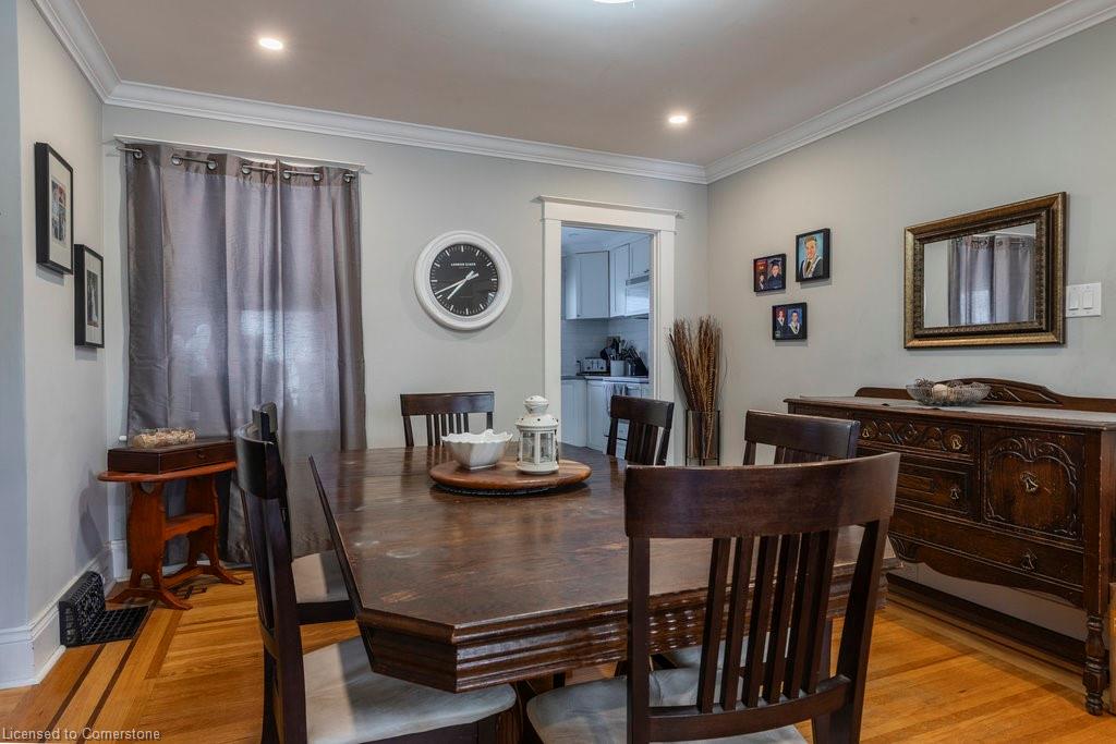 250 London Street S Property Photo 13