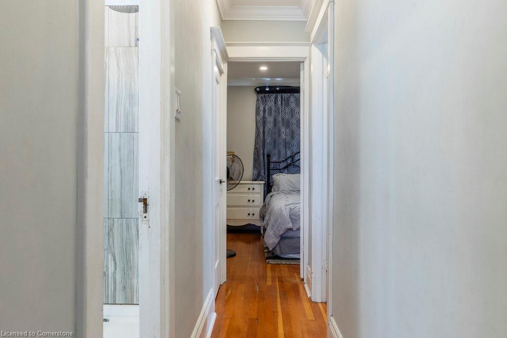 250 London Street S Property Photo 24