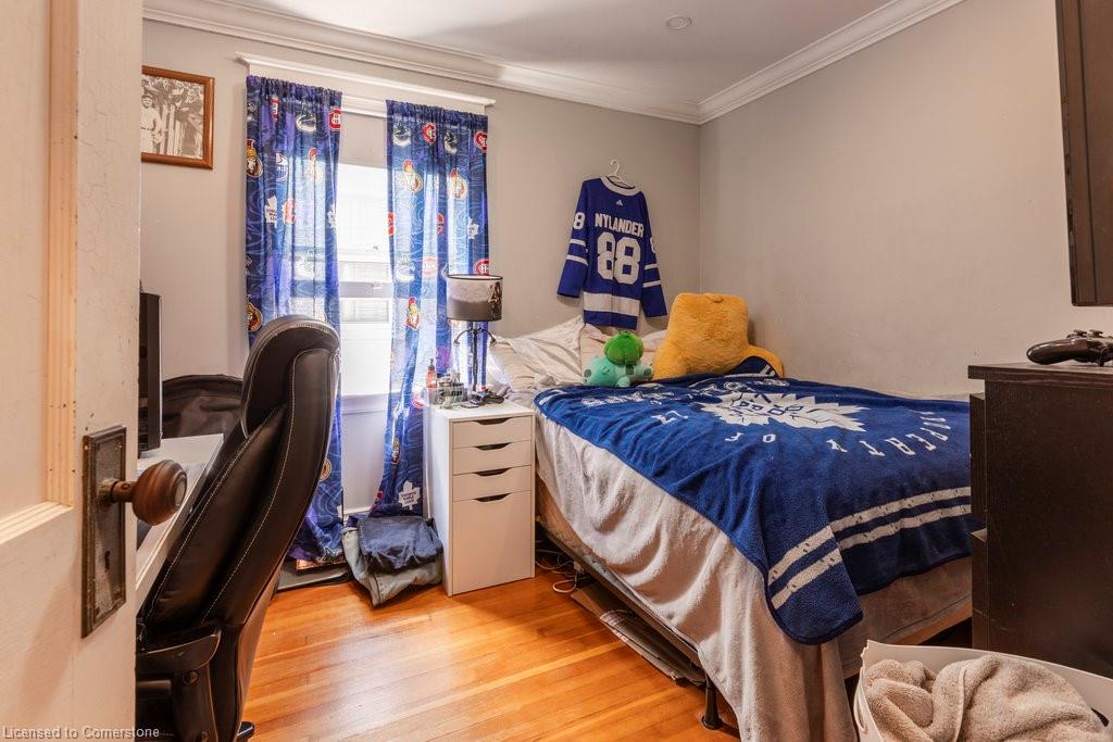 250 London Street S Property Photo 27