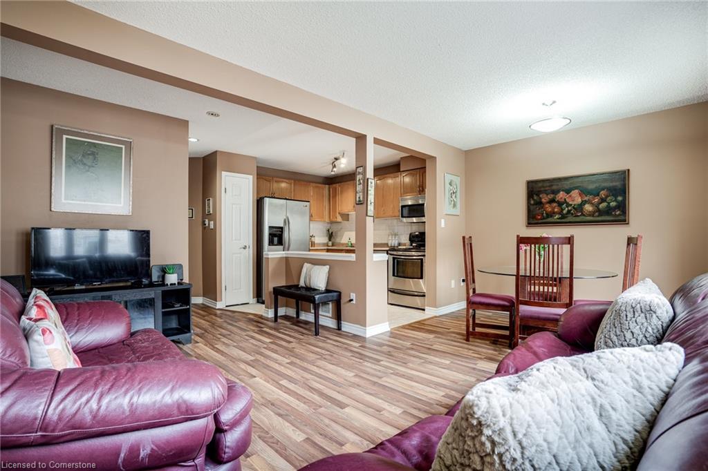 11-1809 Upper Wentworth Street Property Photo 4