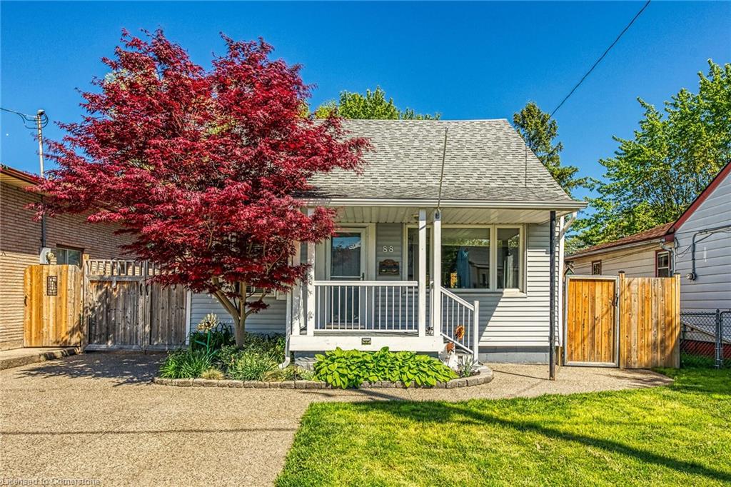 88 Julian Avenue Property Photo 1