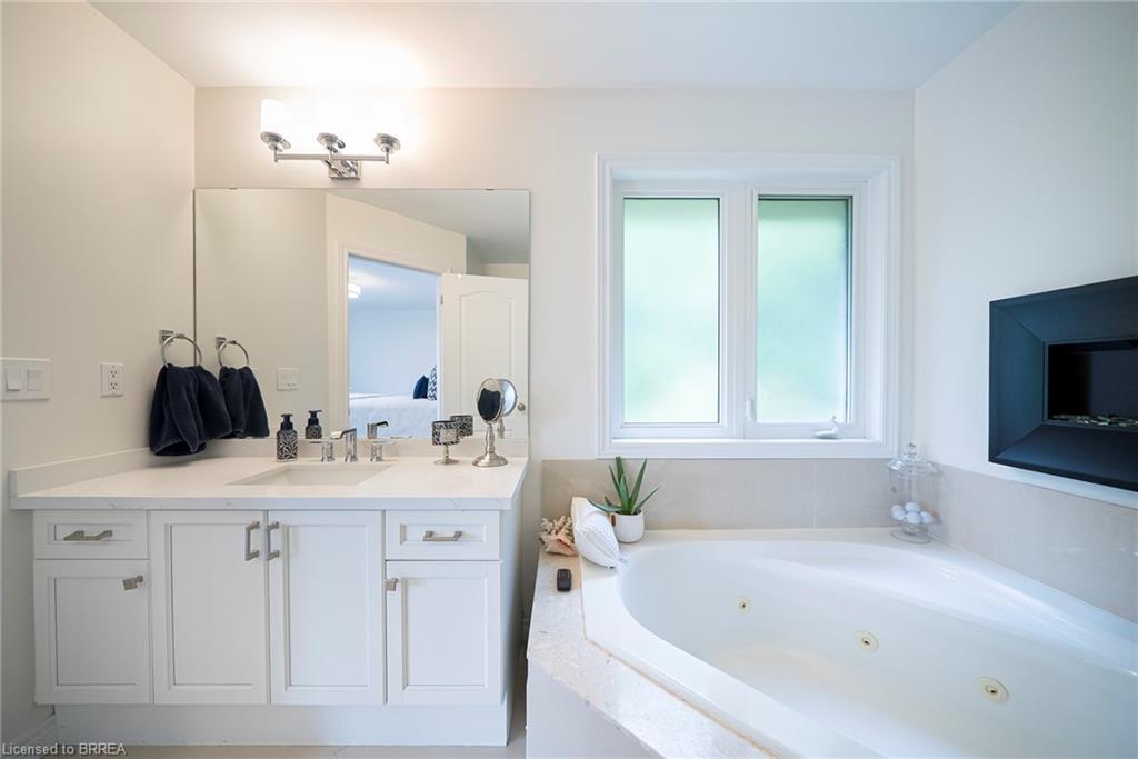 2 Kim Lane Property Photo 16