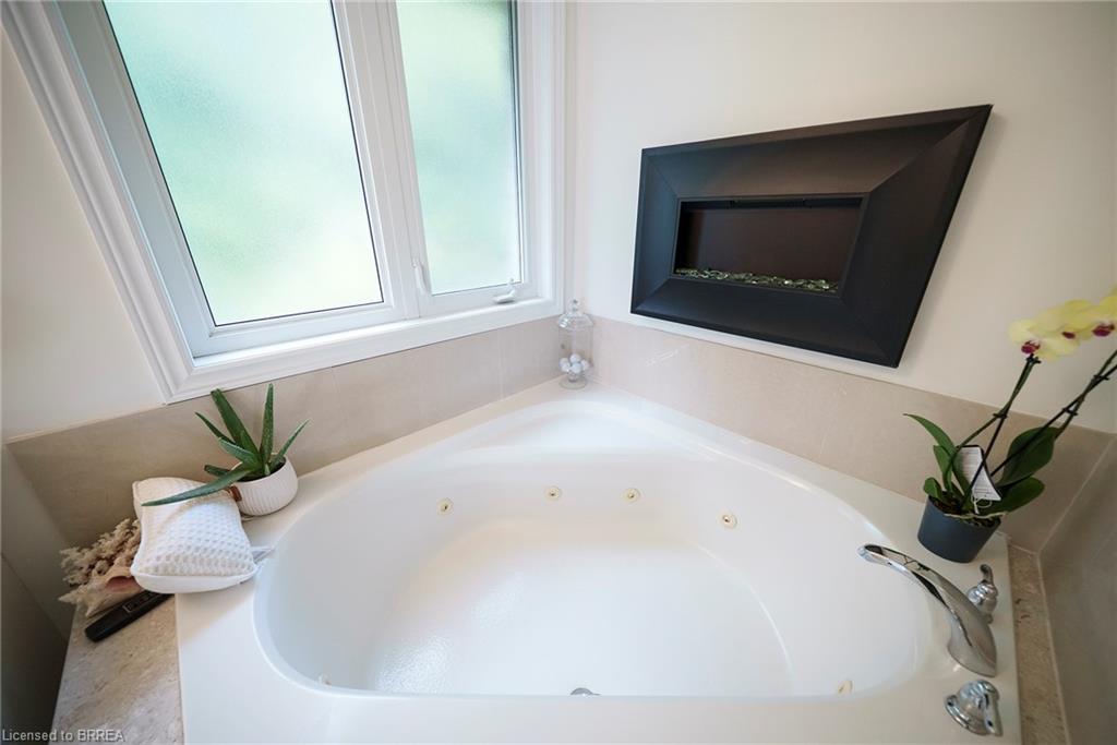 2 Kim Lane Property Photo 19