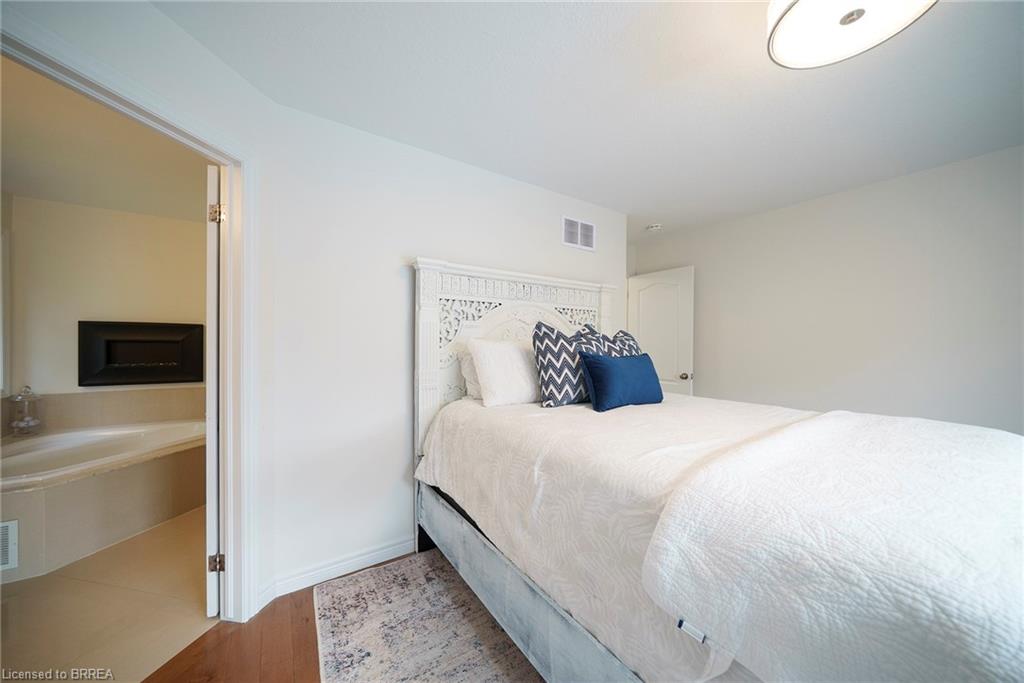 2 Kim Lane Property Photo 29