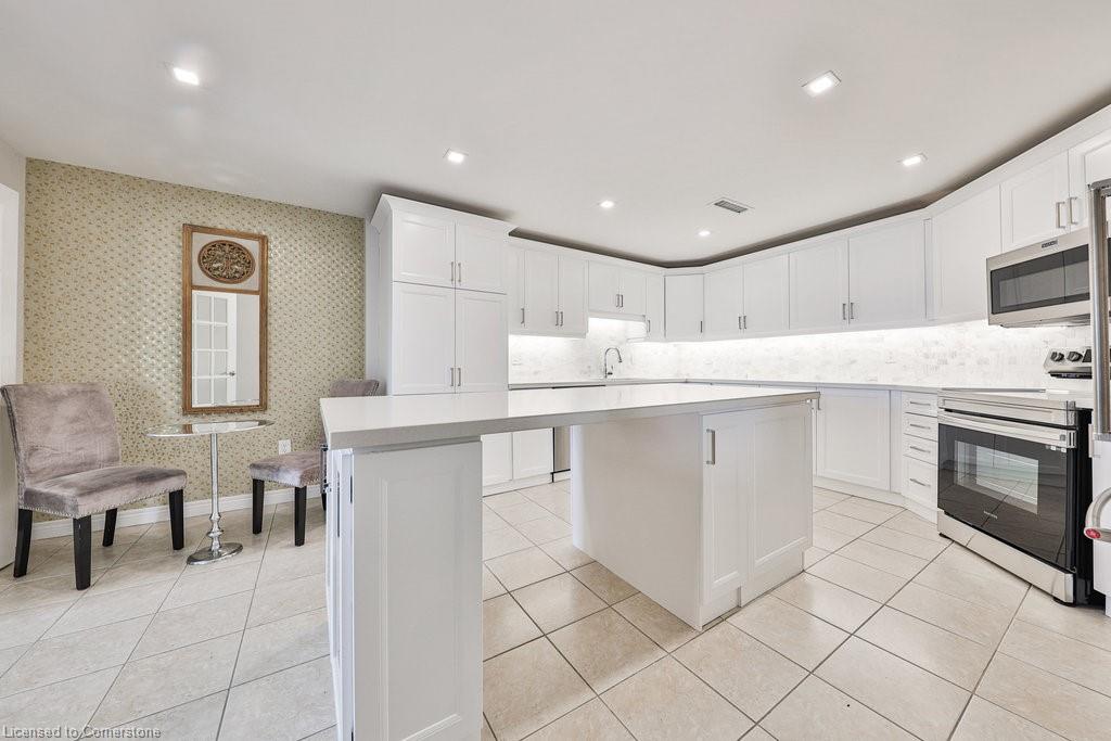 2085 Amherst Heights Drive Property Photo 23