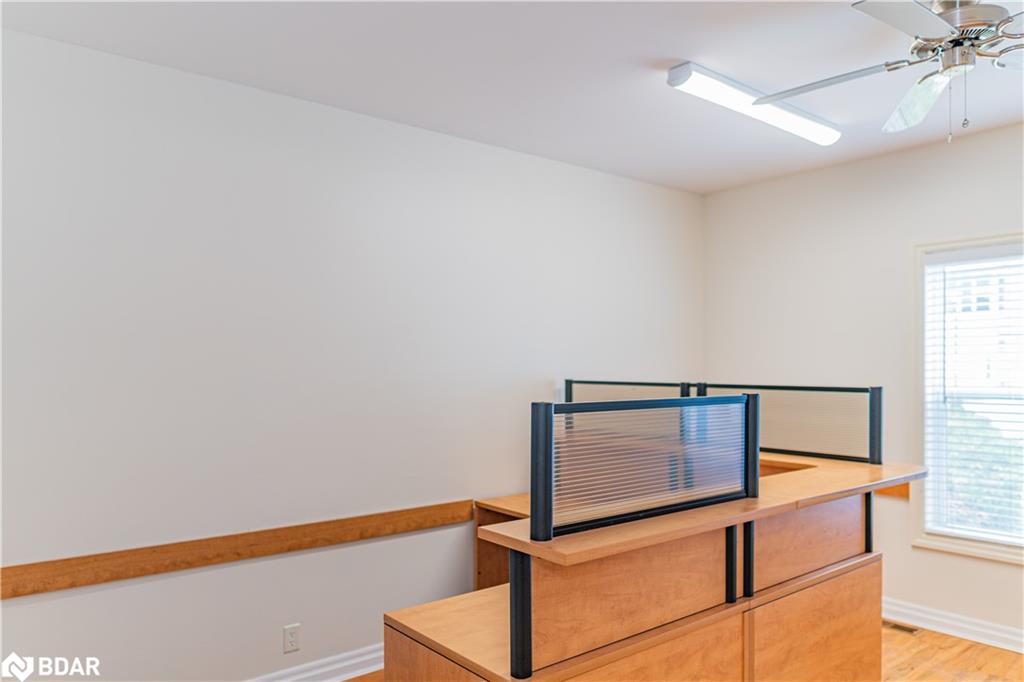 153 Colborne Street W Property Photo 24