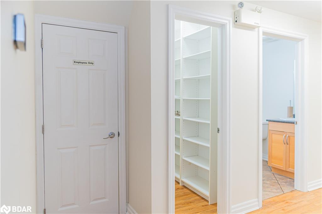 153 Colborne Street W Property Photo 25