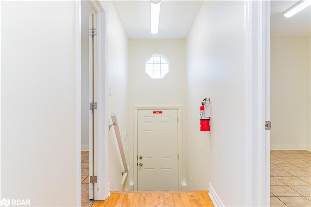 153 Colborne Street W Property Photo 31