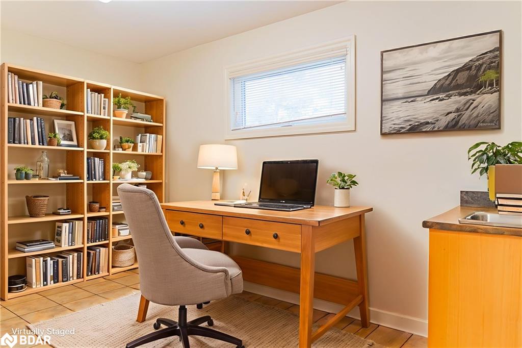 153 Colborne Street W Property Photo 33