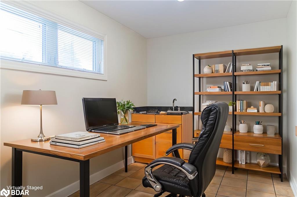 153 Colborne Street W Property Photo 35