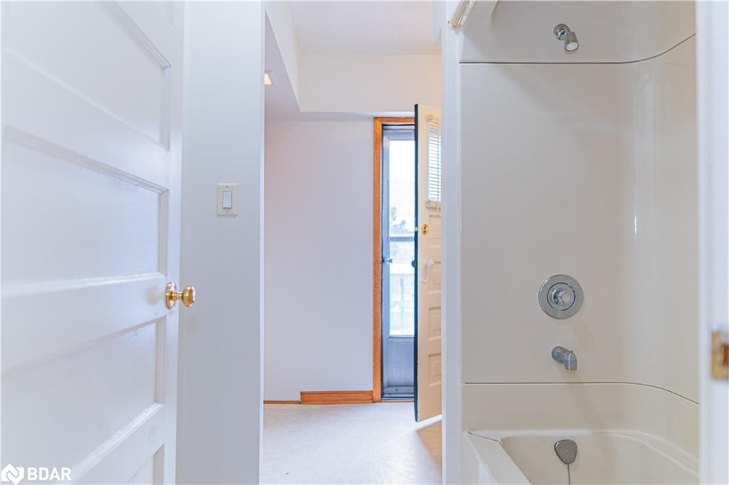 153 Colborne Street W Property Photo 46