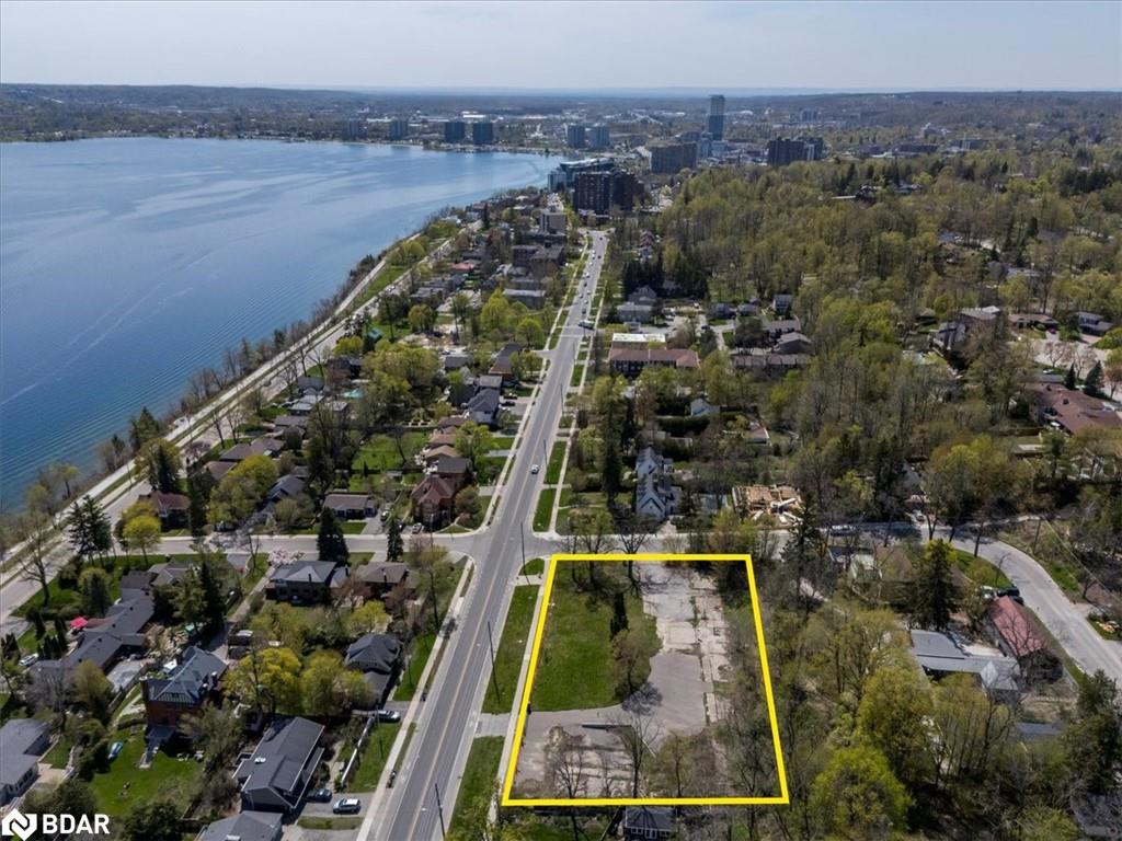 114 Blake Street E Property Photo 3