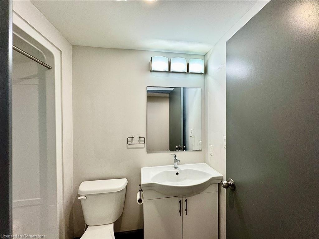 266-258b Sunview Street Property Photo 8