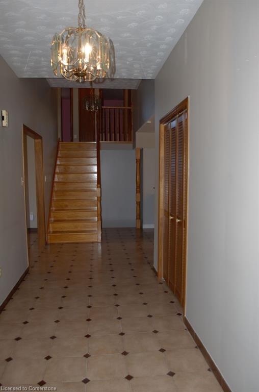 30 Hearthside Crescent Property Photo 12