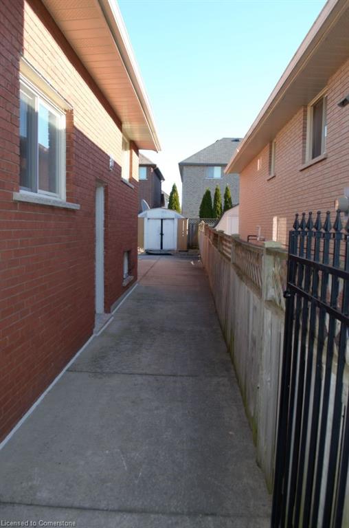 30 Hearthside Crescent Property Photo 14