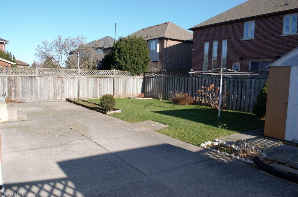 30 Hearthside Crescent Property Photo 15