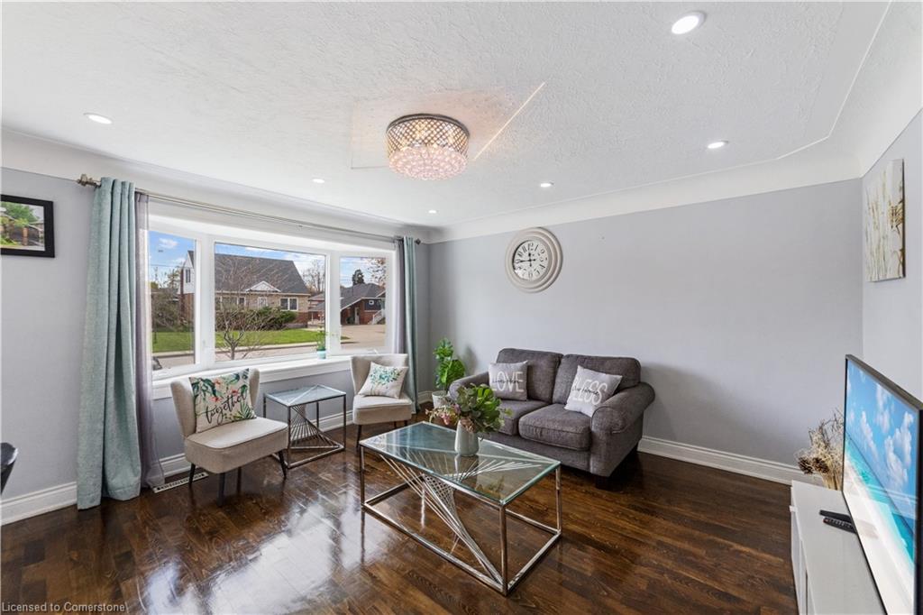 33 Alderney Avenue Property Photo 7