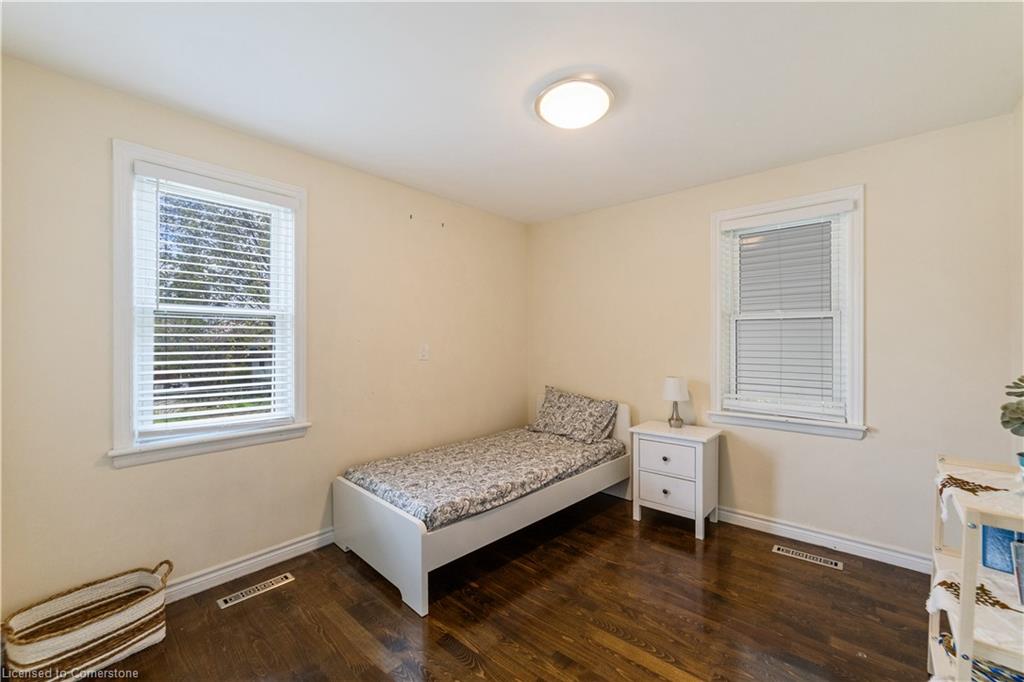 33 Alderney Avenue Property Photo 12