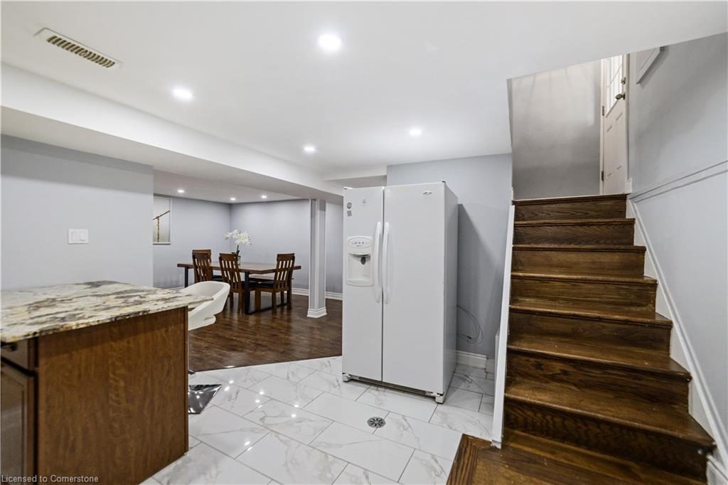 33 Alderney Avenue Property Photo 13