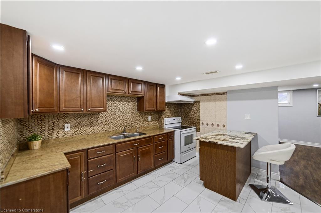 33 Alderney Avenue Property Photo 17