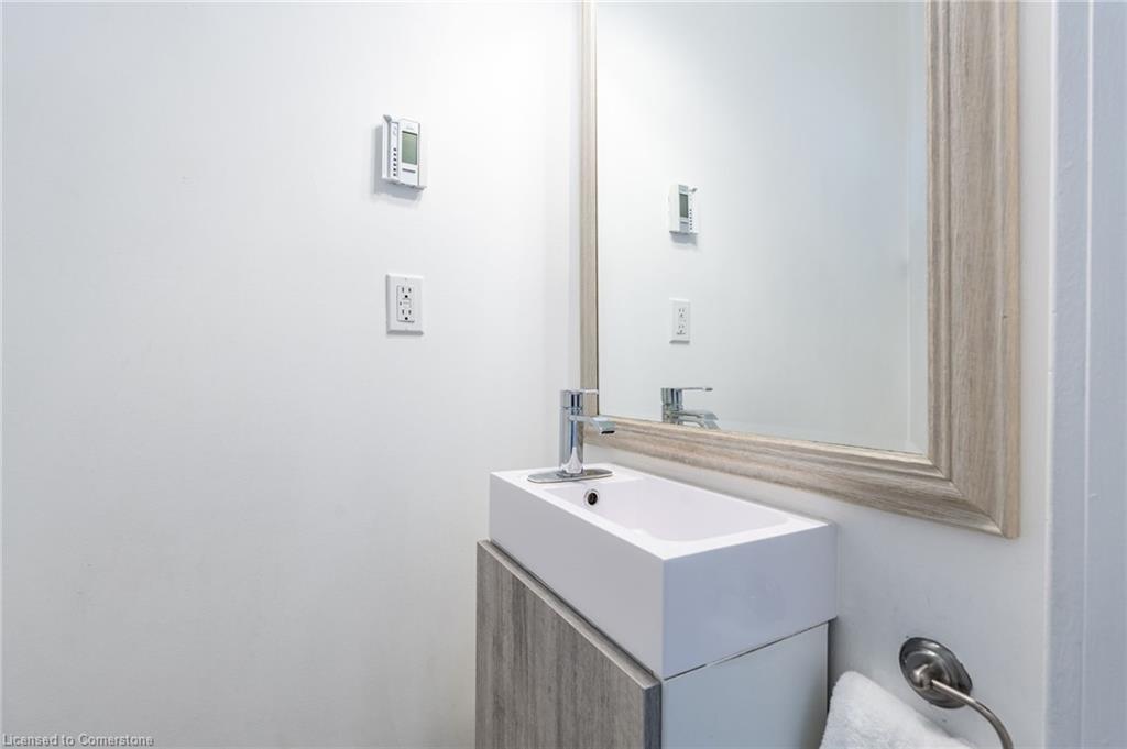77 Harris Avenue Property Photo 20