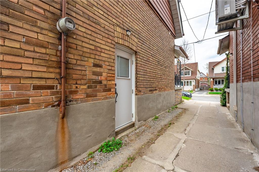 77 Harris Avenue Property Photo 42