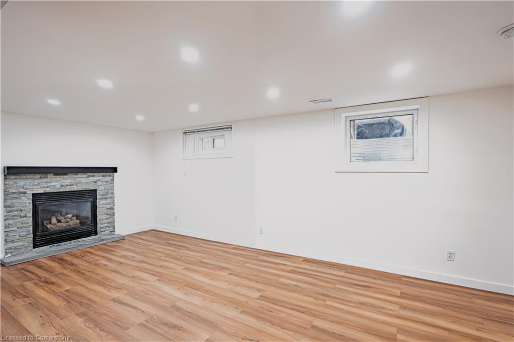 2386 Holyhead Drive Property Photo 8
