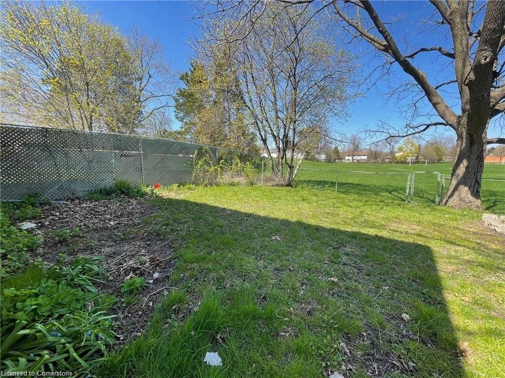 624 College Avenue W Property Photo 18