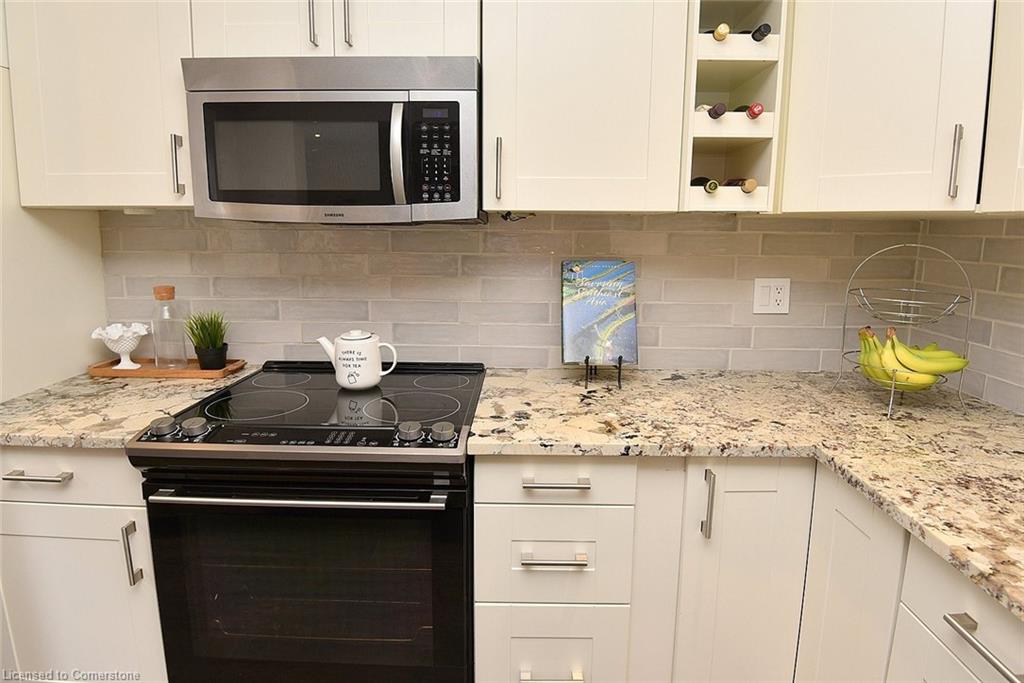 419 Cottingham Crescent Property Photo 18