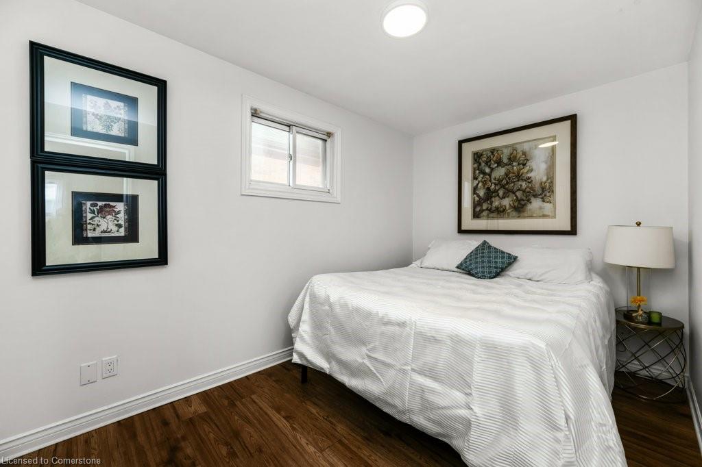 536 John Street N Property Photo 16