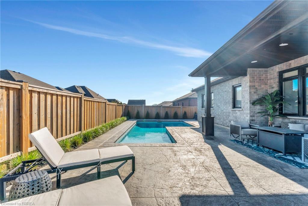 2 Masters Lane Property Photo 44
