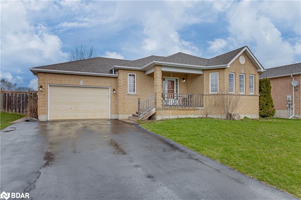 6 Whitfield Crescent Property Photo 2