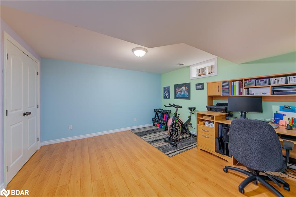 6 Whitfield Crescent Property Photo 29