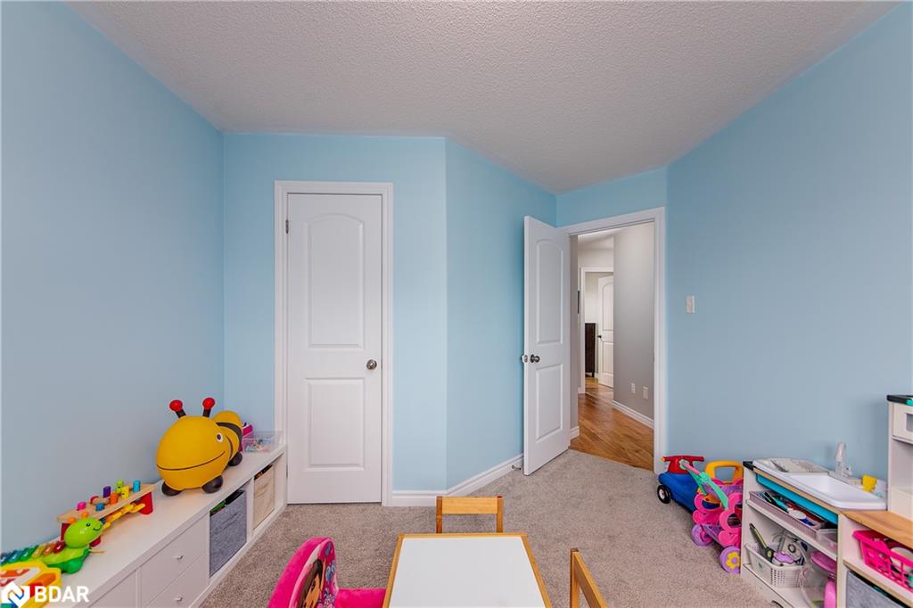 6 Whitfield Crescent Property Photo 31