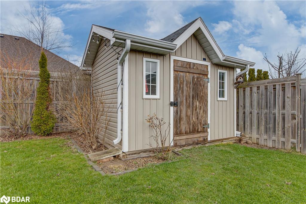 6 Whitfield Crescent Property Photo 35