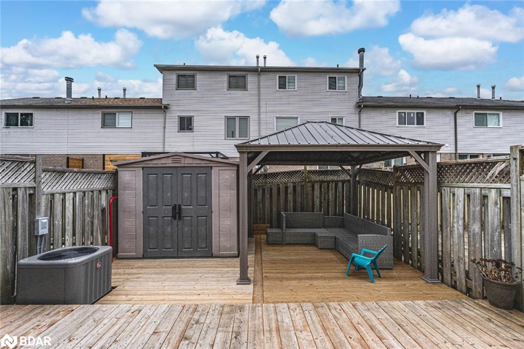 1187 Inniswood Street Property Photo 14