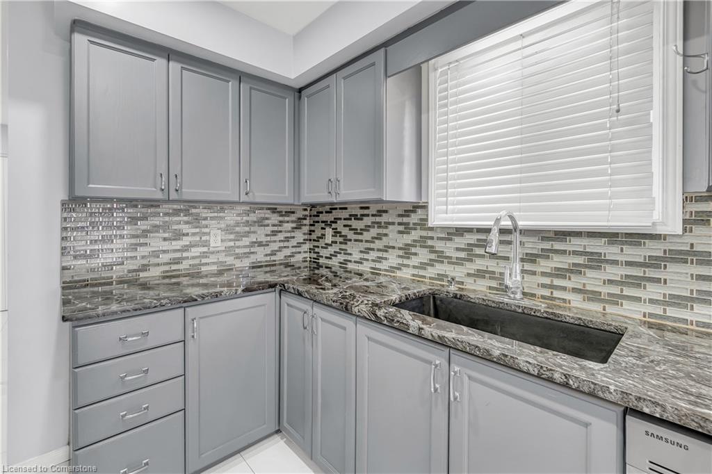 968 Copper Leaf Crescent Property Photo 16